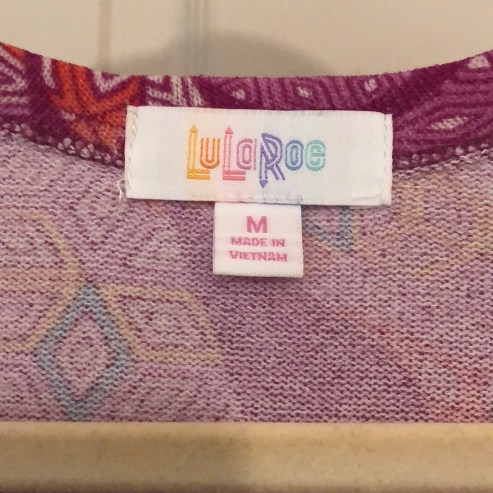 Lula Roe Sara - Picture 4 of 4